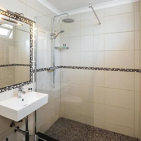 Stylish Modern Carvoeiro 2 Bedrooms Benagil Stunning Views Roof Terrace With Private Heated Pool Algarve Villa *